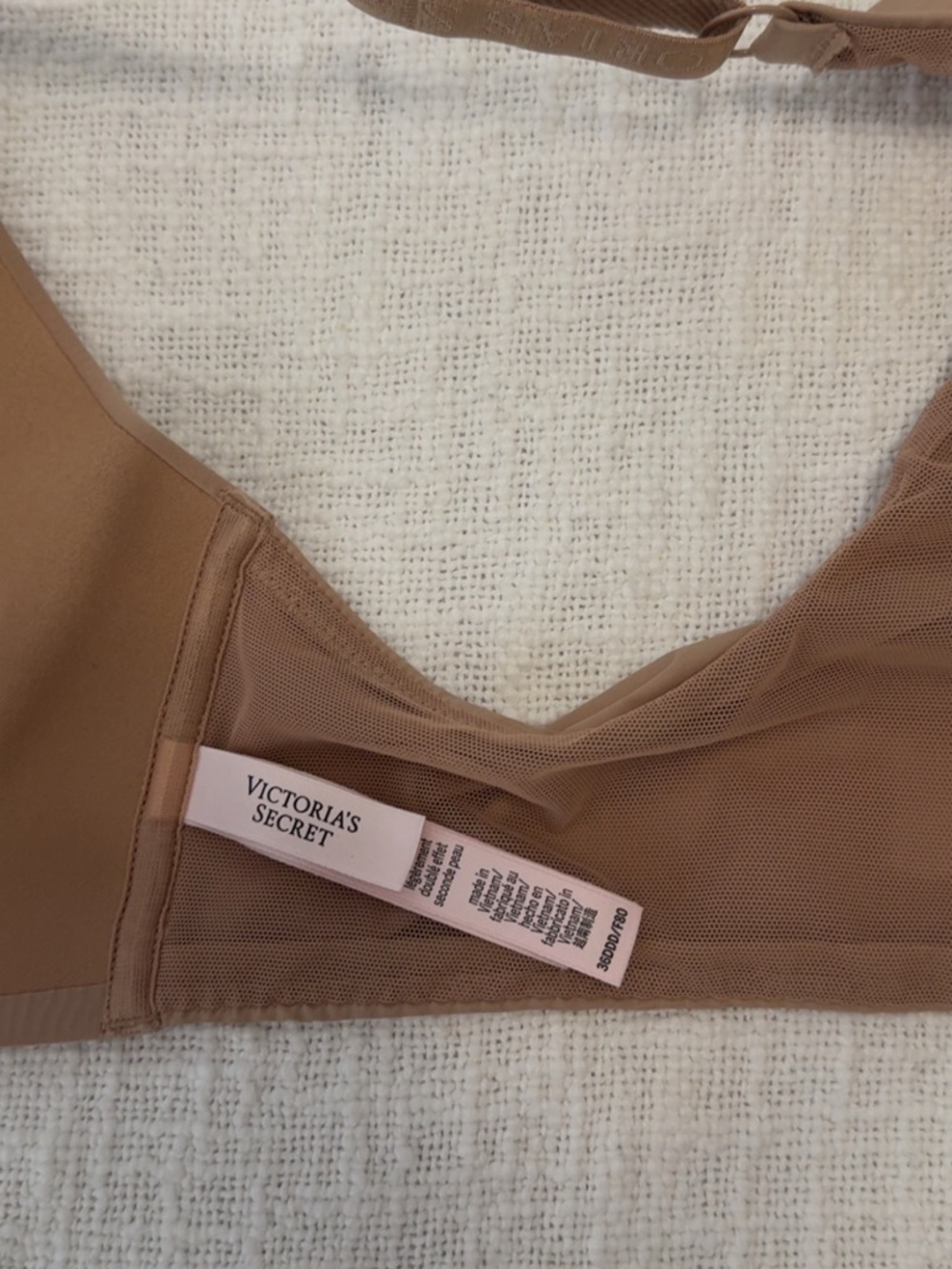 Victoria's Secret Smooth T-Shirt Bra in Nude Brown - Picture 2 of 2